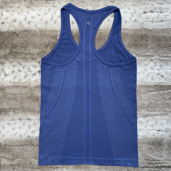 Lululemon Run: Swiftly Racerback in Pigment Blue Size 6 - Picture 4 of 9